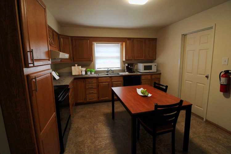 Indiana PA Apartment - 510 Maple Ave: Kitchen